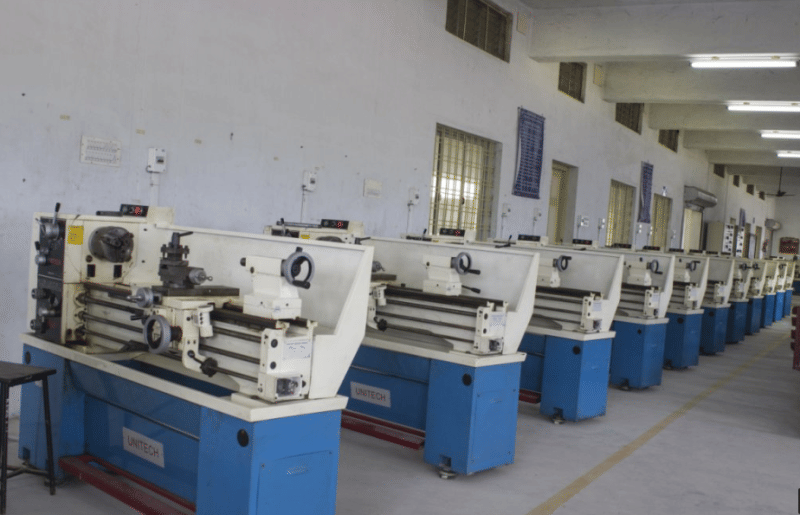 ES Engineering College Villupuram Laboratories photo 3